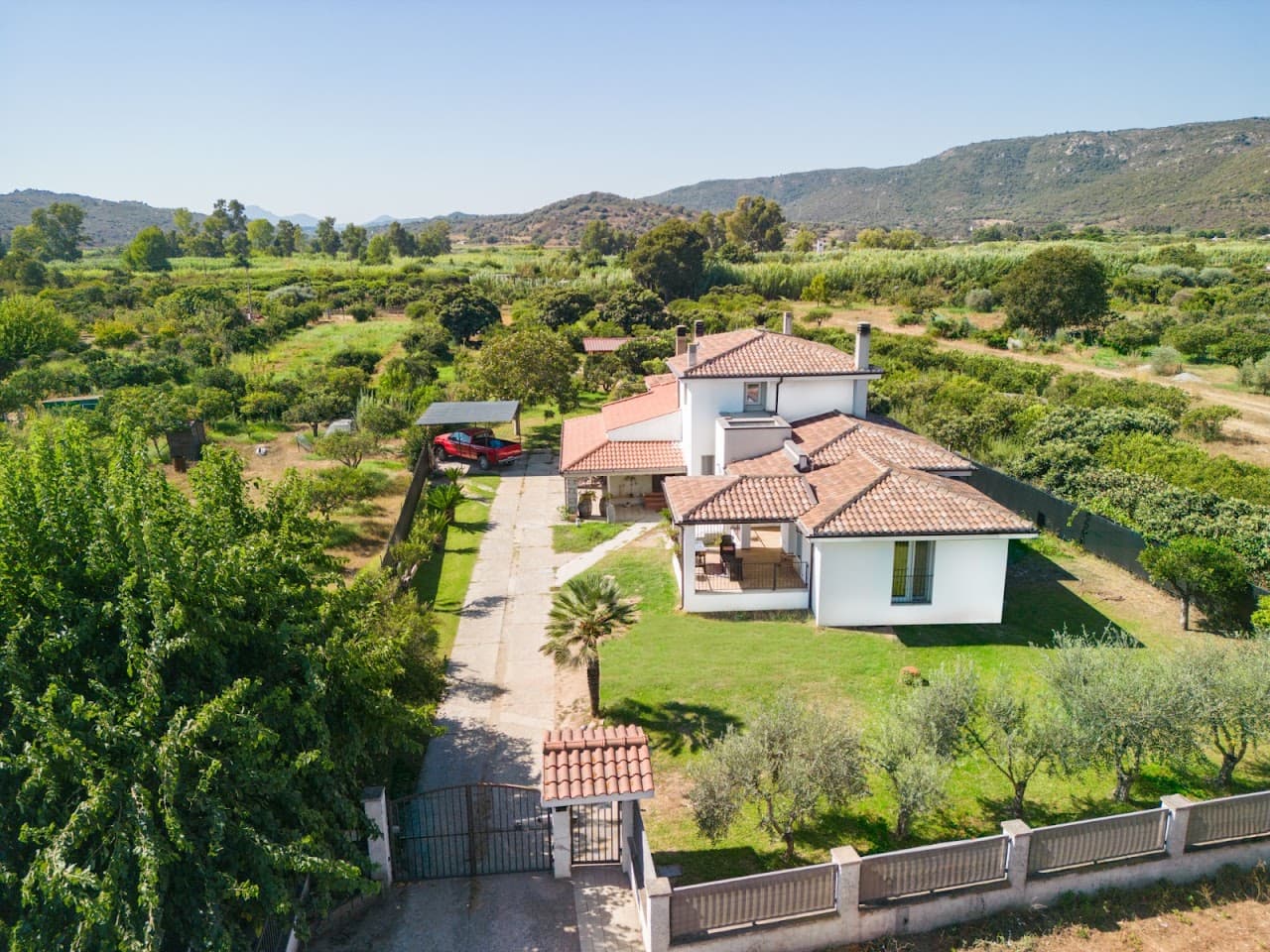 The White Villa